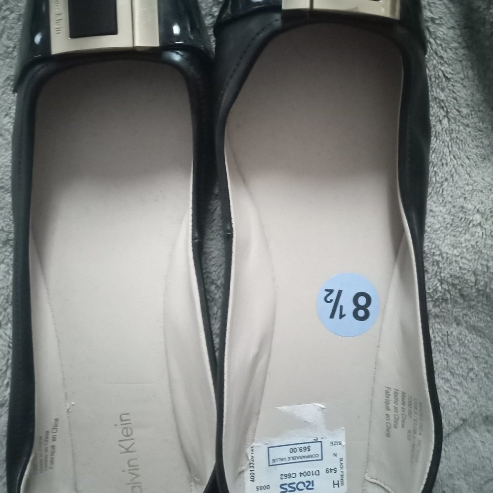 Calvin Kline black flats